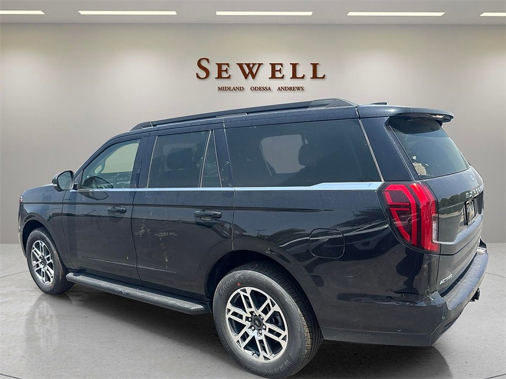 New 2025 Ford Expedition Active image 3