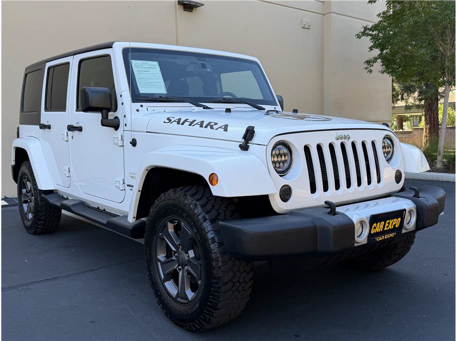 Used 2015 Jeep Wrangler Unlimited Sahara w/ Connectivity Group AWD/4WD image 2