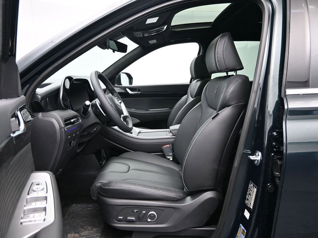 Used 2025 Hyundai Palisade Calligraphy image 26