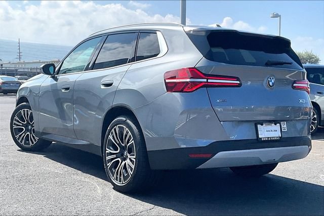 New 2026 BMW X3 xDrive30i w/ Premium Package AWD/4WD image 3