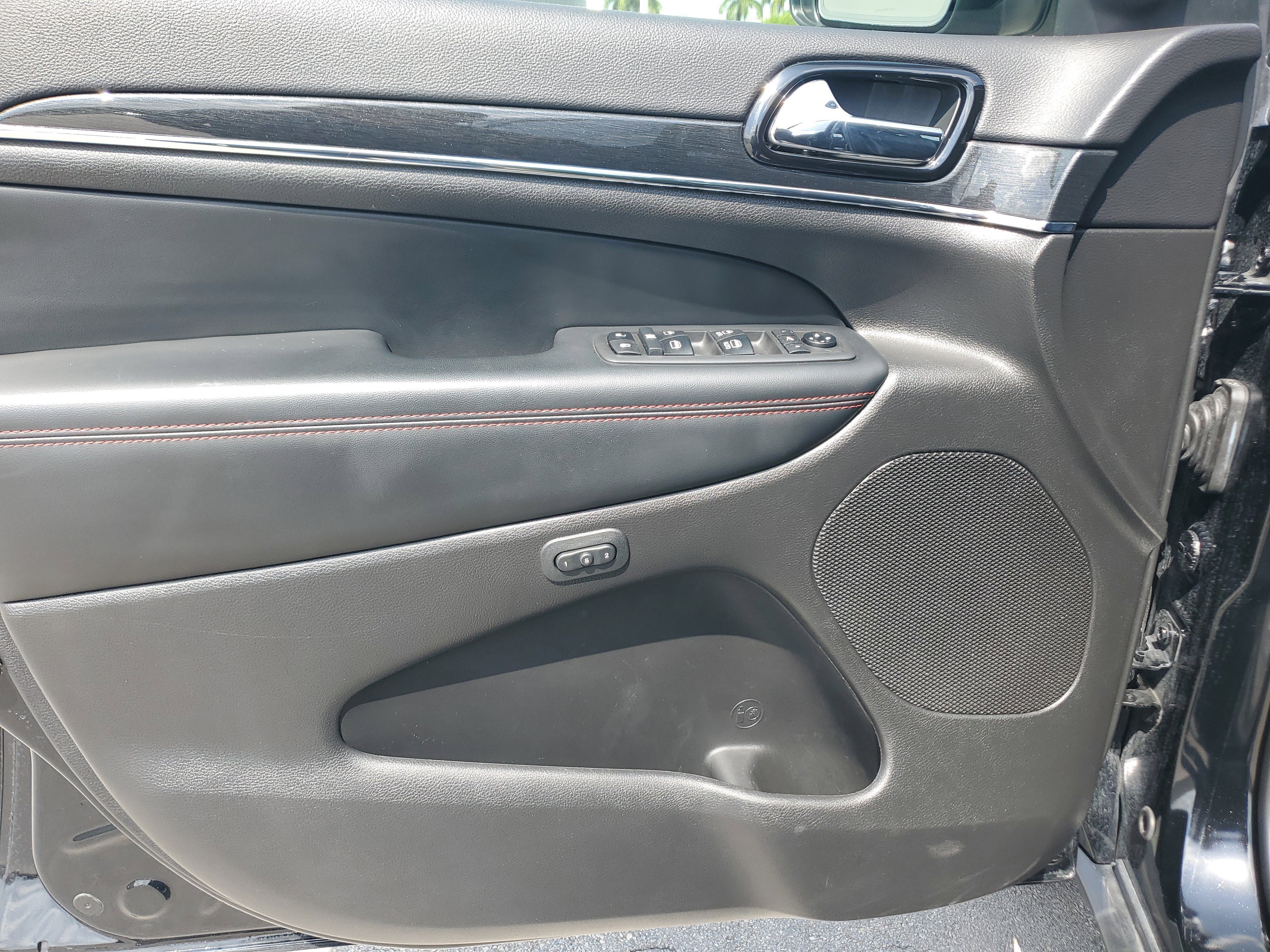 Used 2021 Jeep Grand Cherokee Trailhawk image 30