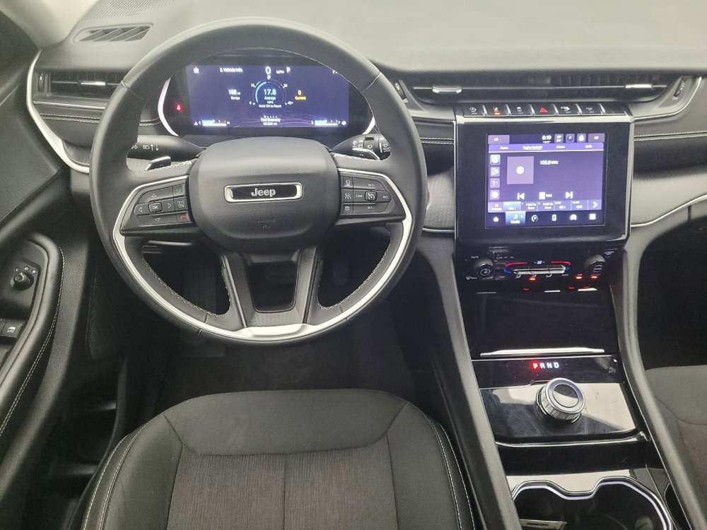 Used 2023 Jeep Grand Cherokee L Laredo image 22