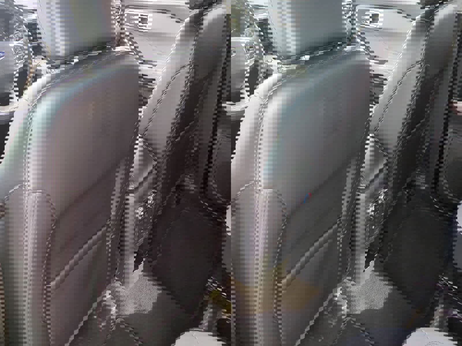 Used 2021 Ford Explorer XLT w/ Equipment Group 202A image 18