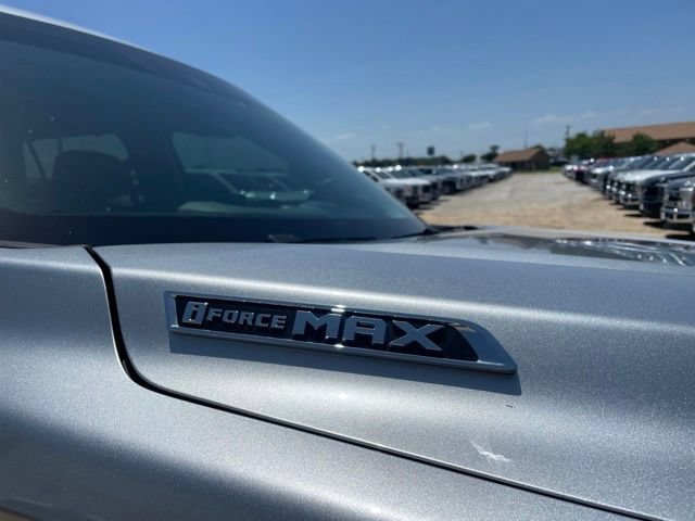 Used 2023 Toyota Sequoia Platinum AWD/4WD image 5