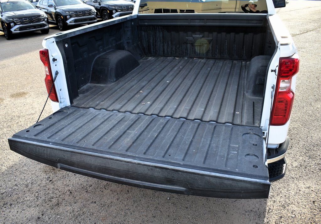 Used 2025 Chevrolet Silverado 1500 LT image 13
