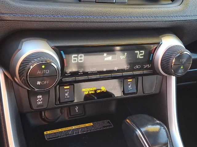 Used 2020 Toyota RAV4 XSE AWD/4WD image 16