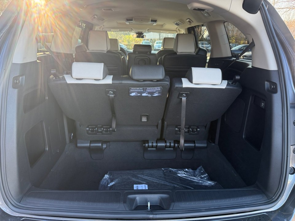 Used 2026 Honda Odyssey Elite image 15
