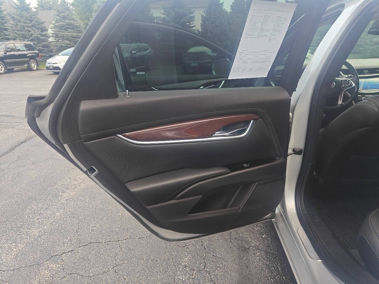 Used 2014 Cadillac XTS Luxury FWD image 15