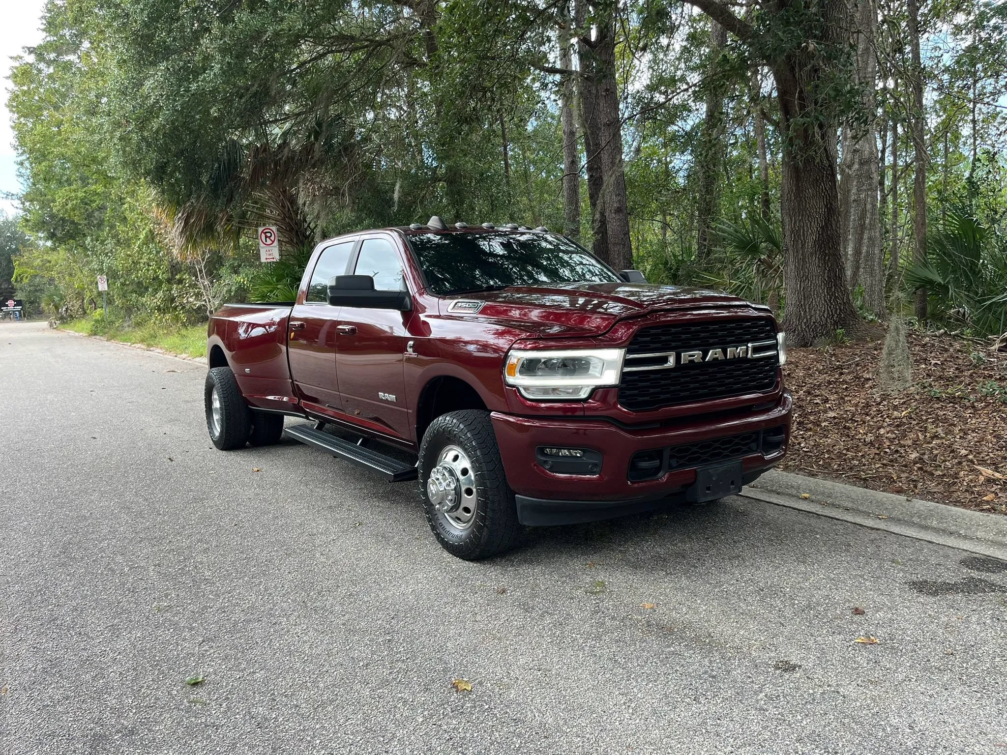 Used 2022 RAM 3500 Big Horn w/ Level C Equiment Group AWD/4WD image 3