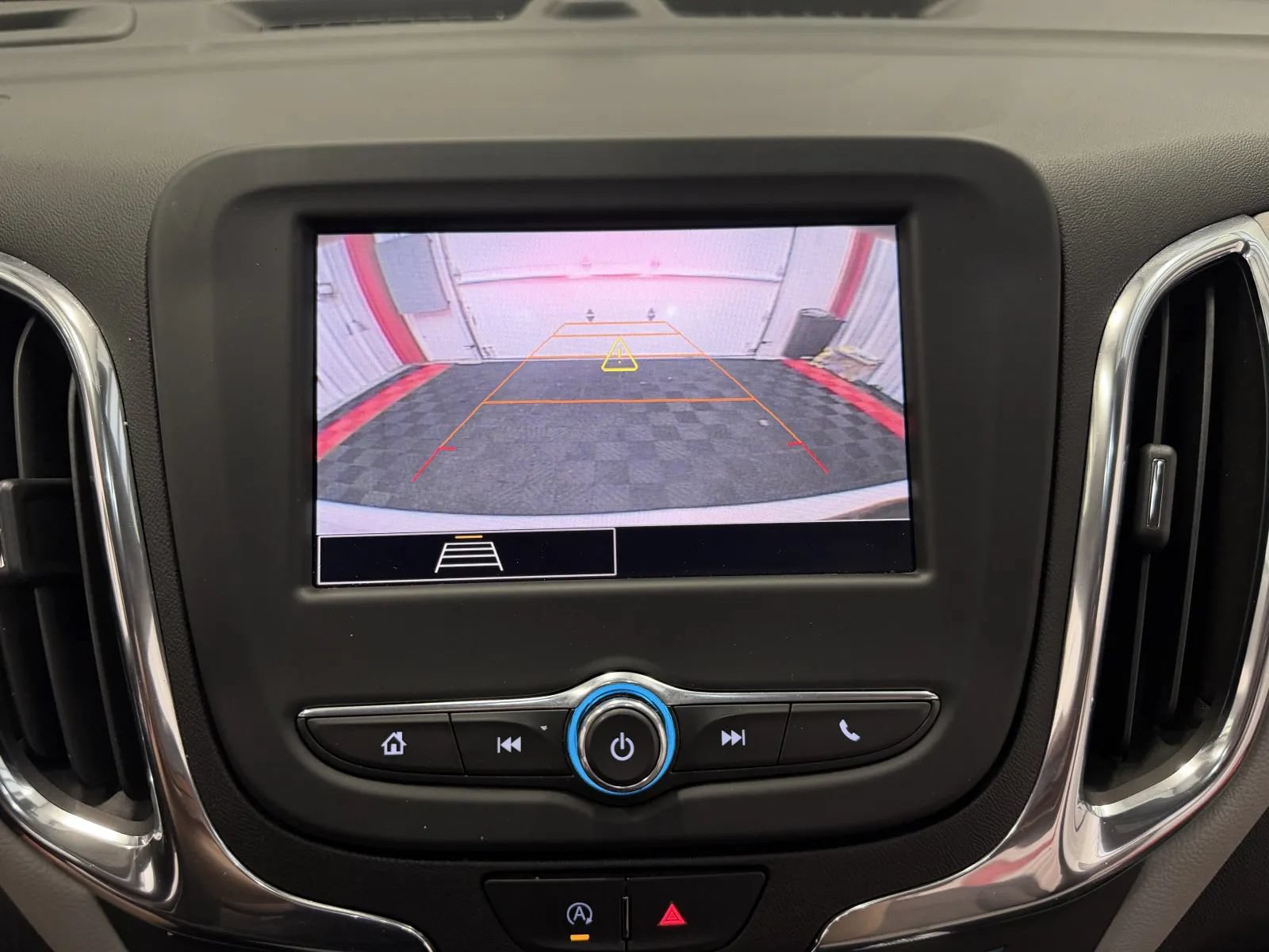 Used 2023 Chevrolet Equinox LS w/ LS Convenience Package AWD/4WD image 33