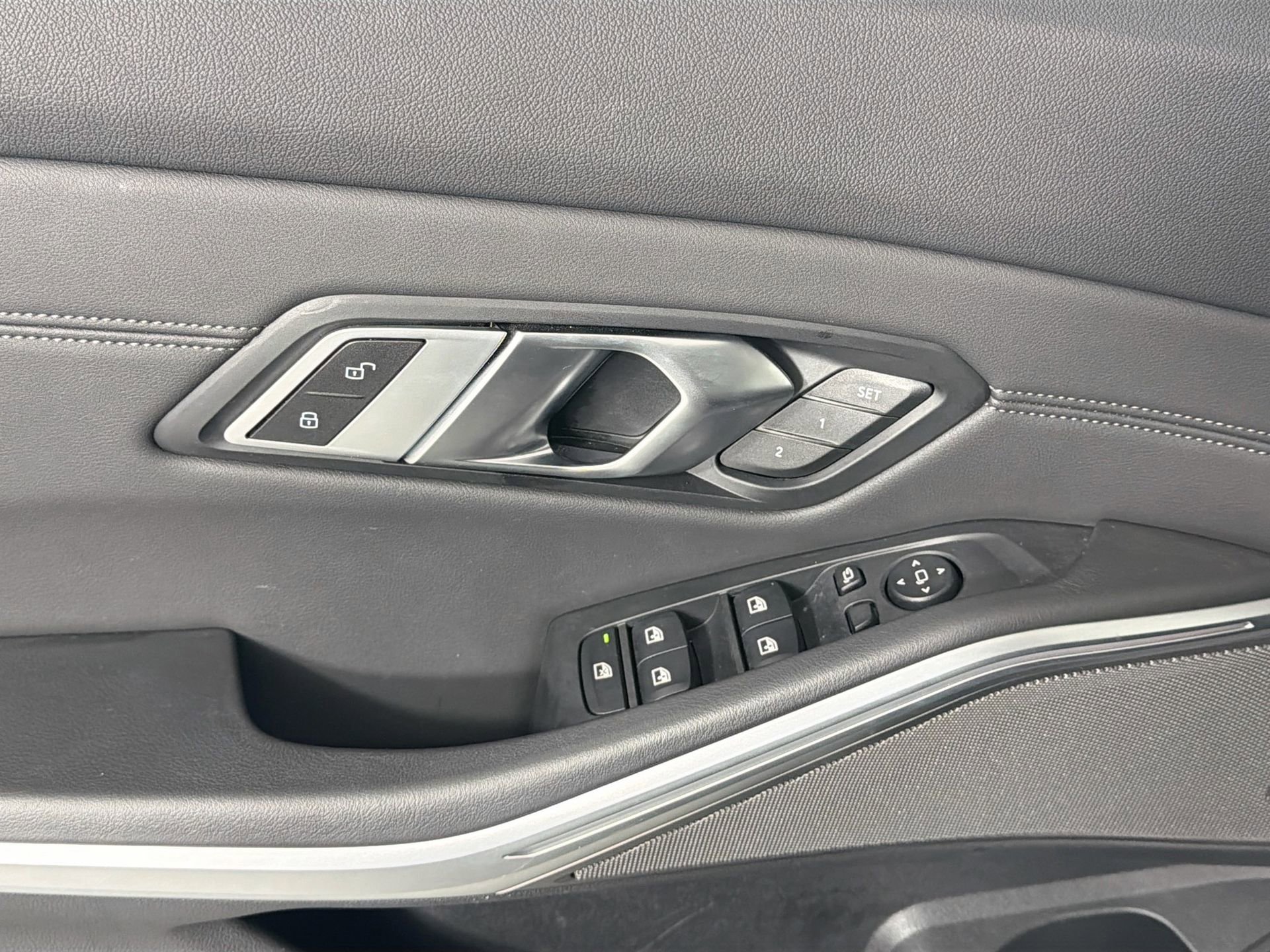 Used 2023 BMW M3 Competition w/ M Carbon Exterior Package image 18