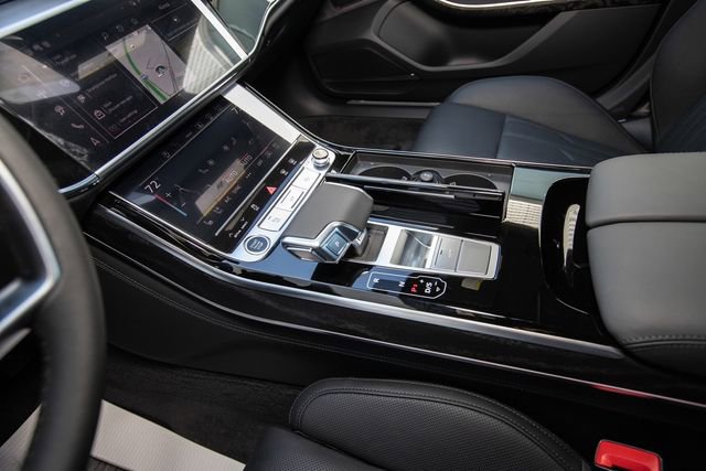 New 2025 Audi A8 L 3.0T image 19