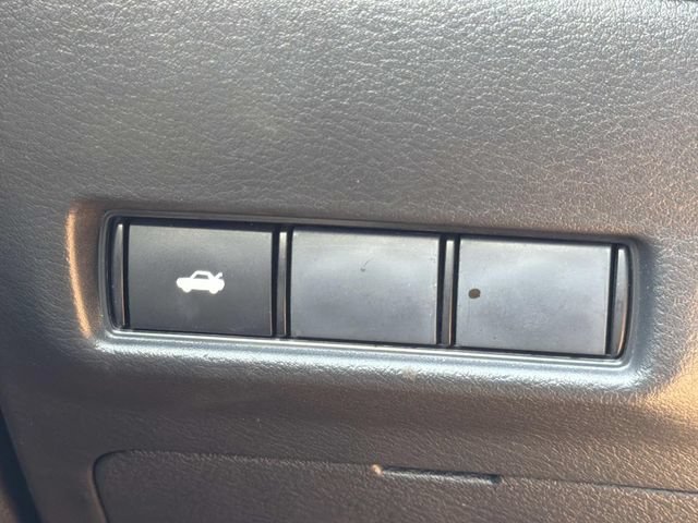 Used 2026 Nissan Sentra SR w/ Floor Mat Package FWD image 29