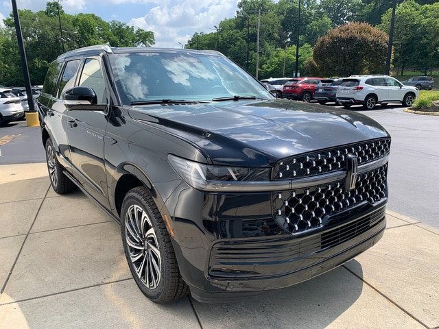 New 2026 Lincoln Navigator Black Label AWD/4WD image 8