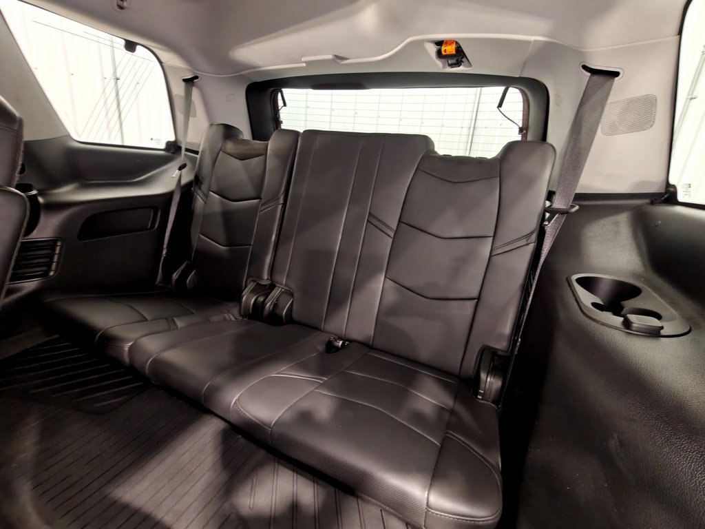Used 2019 Cadillac Escalade Luxury AWD/4WD image 33