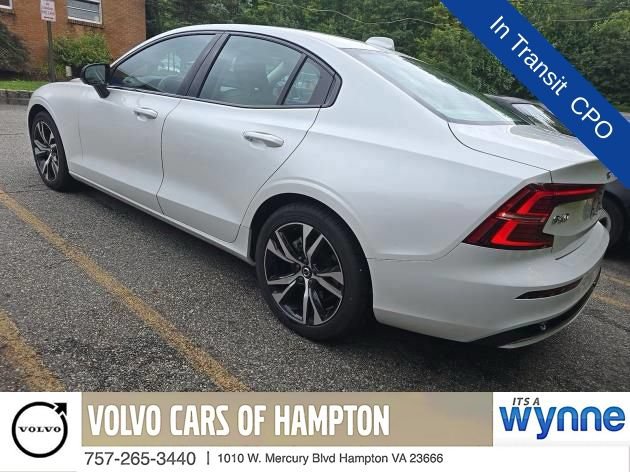 Used 2025 Volvo S60 B5 Core AWD/4WD image 4