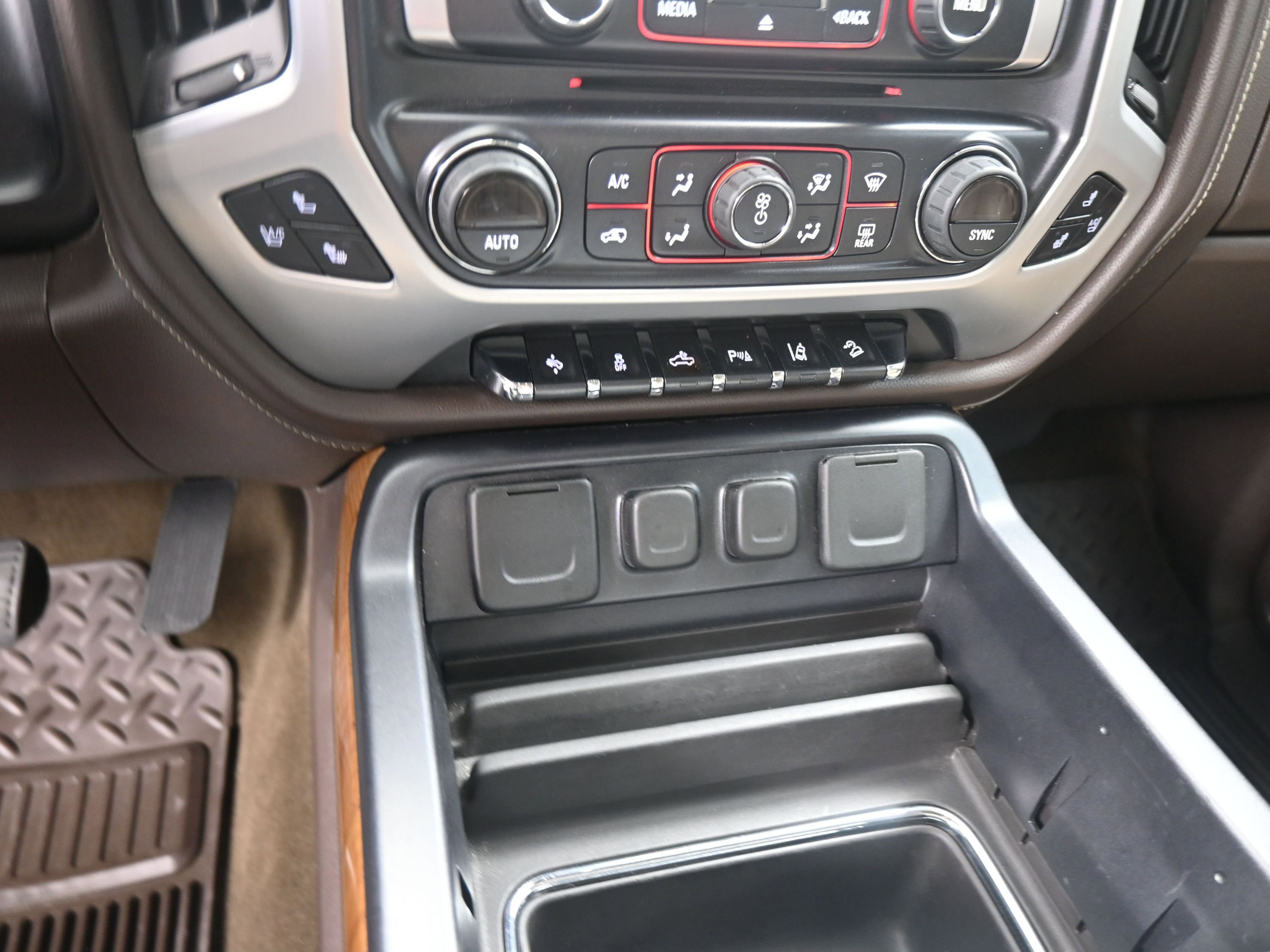 Used 2015 GMC Sierra 1500 SLT w/ SLT Crew Cab Value Package image 14