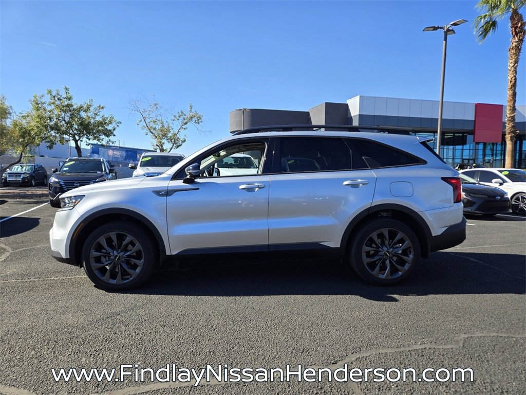 Used 2022 Kia Sorento SX Prestige image 3