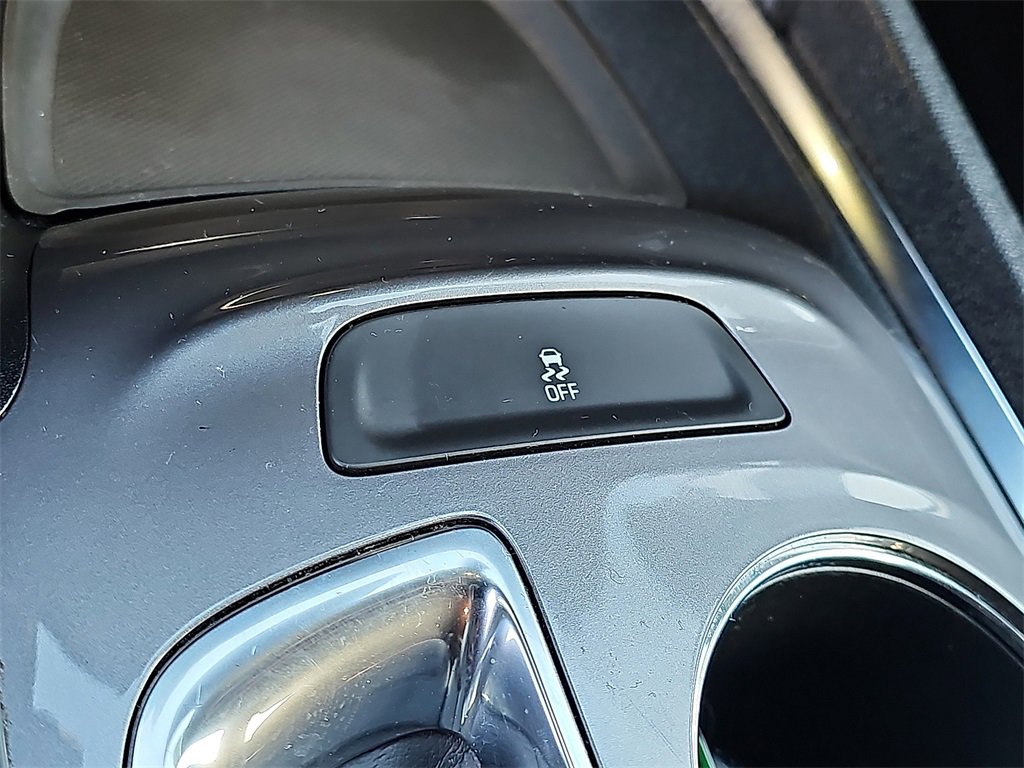 Used 2023 Chevrolet Malibu LT image 24