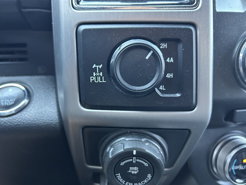 Used 2018 Ford F150 Platinum w/ Equipment Group 701A Luxury AWD/4WD image 24