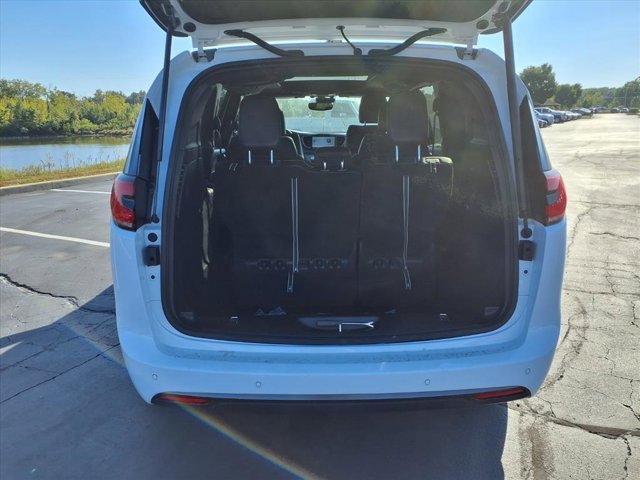 New 2026 Chrysler Pacifica Select image 27
