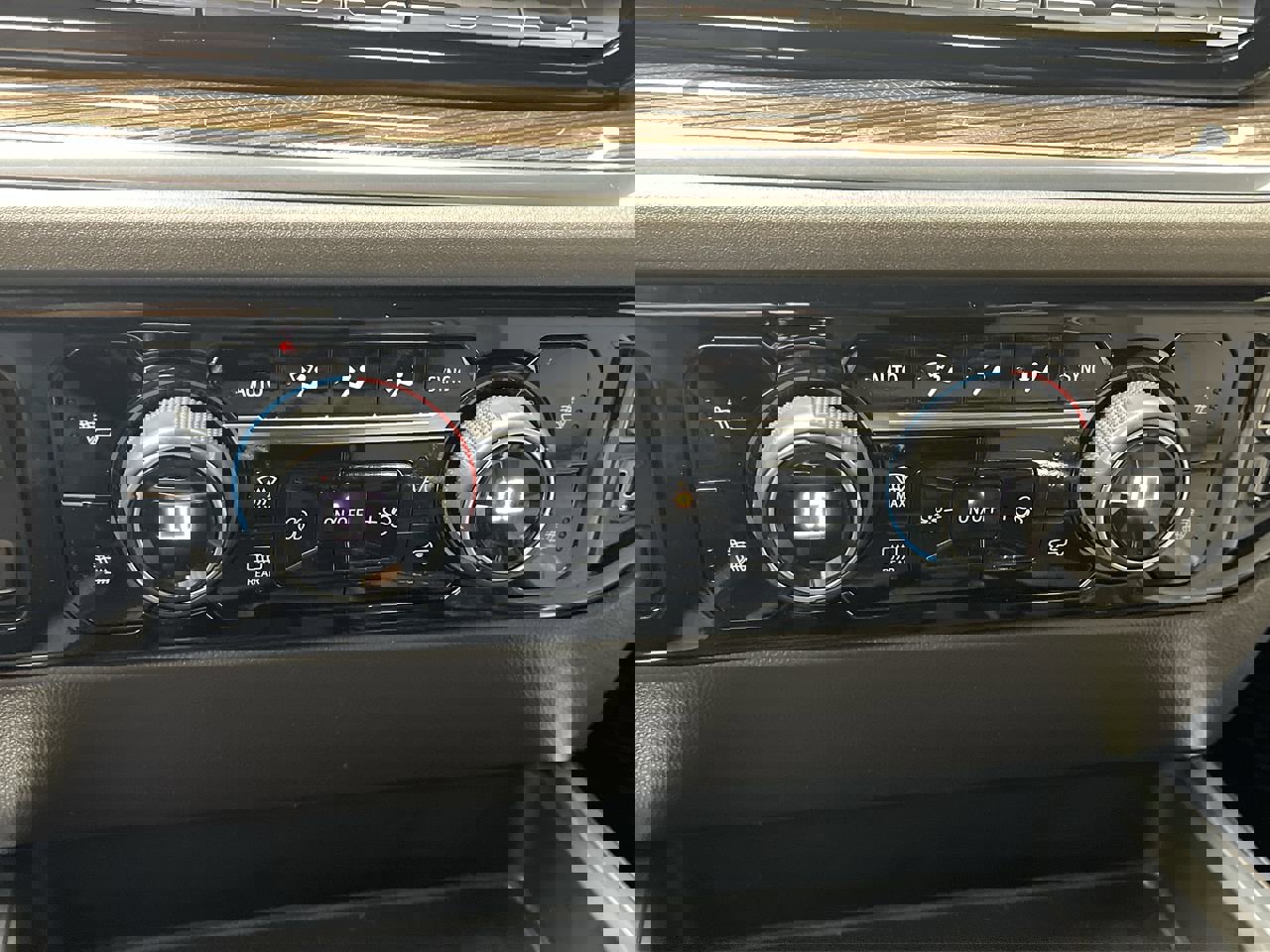 Certified 2023 Chevrolet Silverado 1500 RST image 23