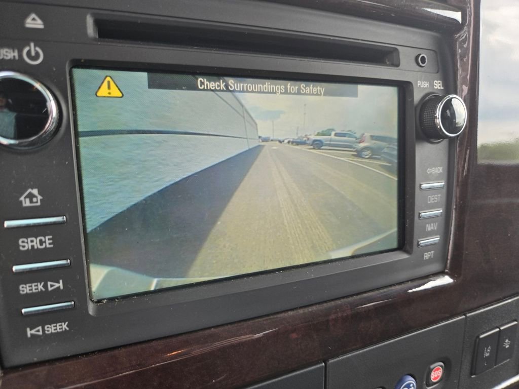 Used 2019 Chevrolet Express 2500 w/ Enhanced Convenience Package image 21