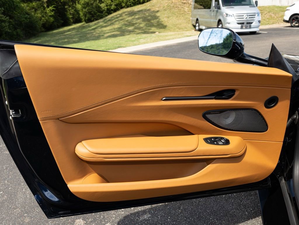 New 2026 Aston Martin V8 Vantage Convertible image 18