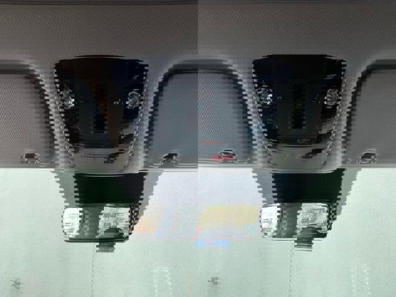 Used 2023 Kia Sorento SX image 17