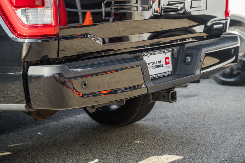 Used 2022 Ford F150 Lariat w/ Equipment Group 502A High AWD/4WD image 9