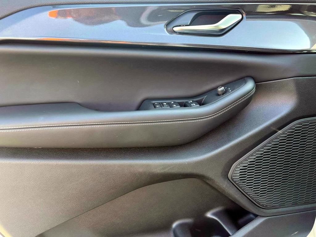 Certified 2023 Jeep Grand Cherokee Altitude image 18