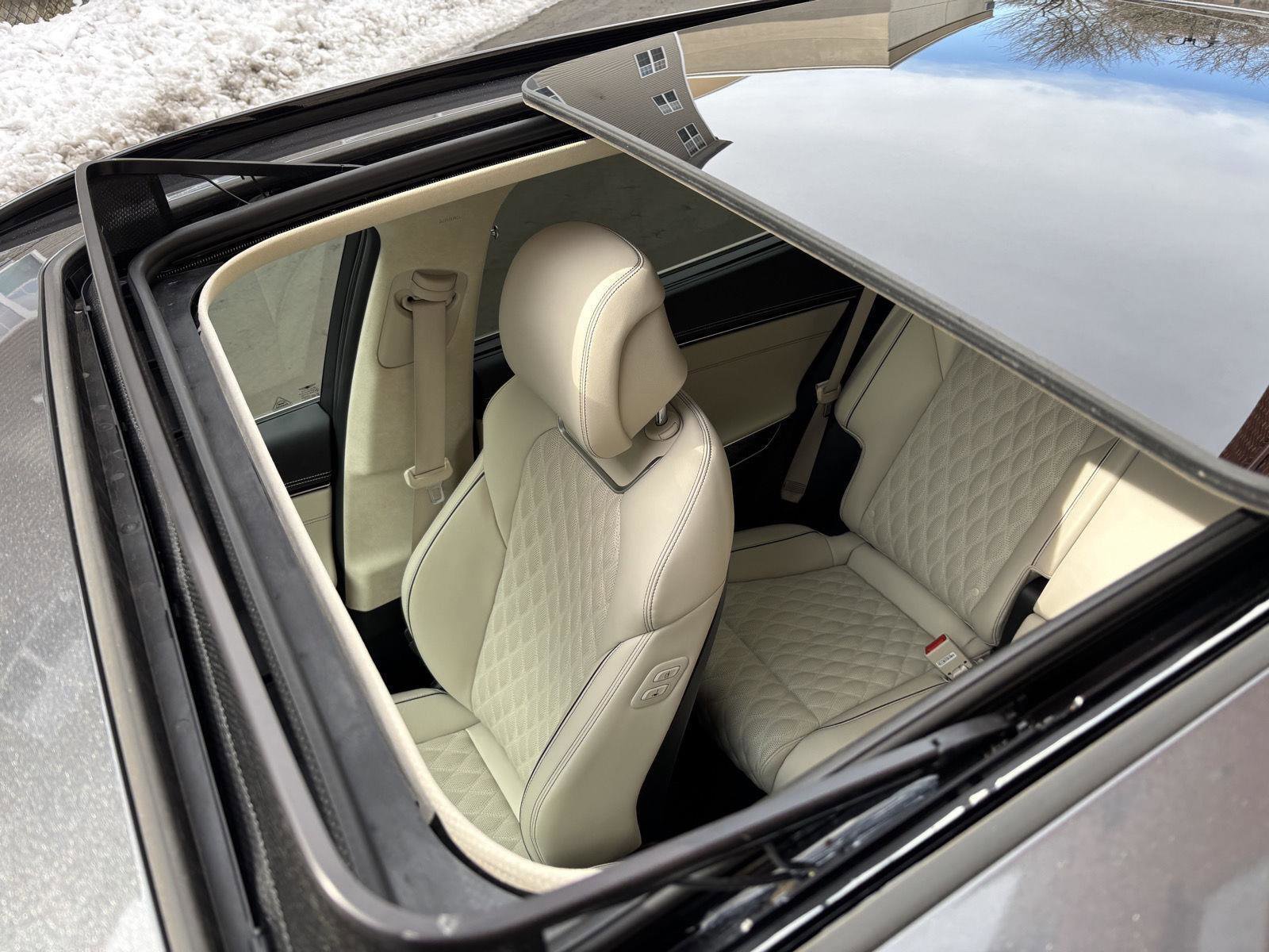 Used 2023 Genesis GV70 3.5T Sport w/ Sport Prestige Package image 28