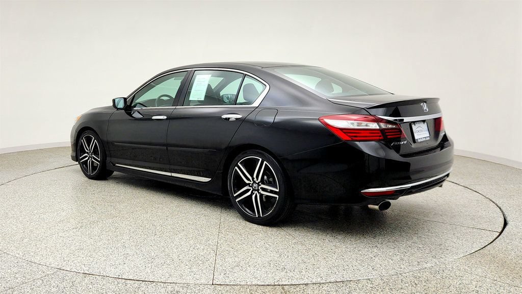 Used 2016 Honda Accord Sport image 7