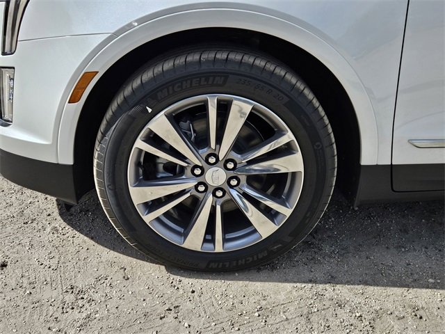 New 2025 Cadillac XT5 Premium Luxury image 18