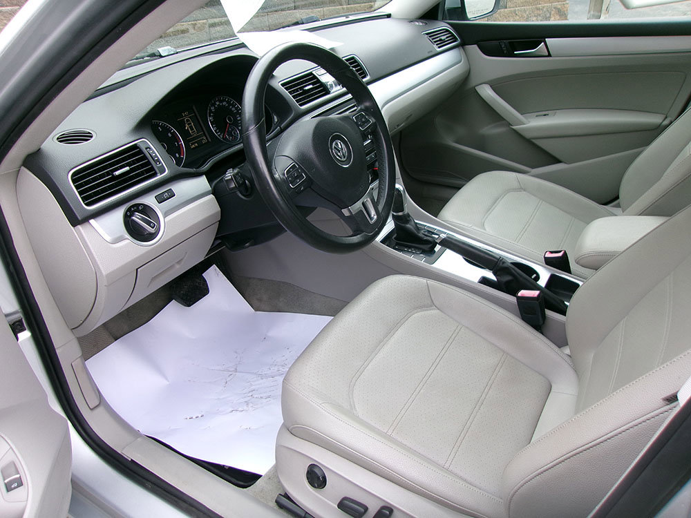 Used 2013 Volkswagen Passat 2.5 SE FWD image 13