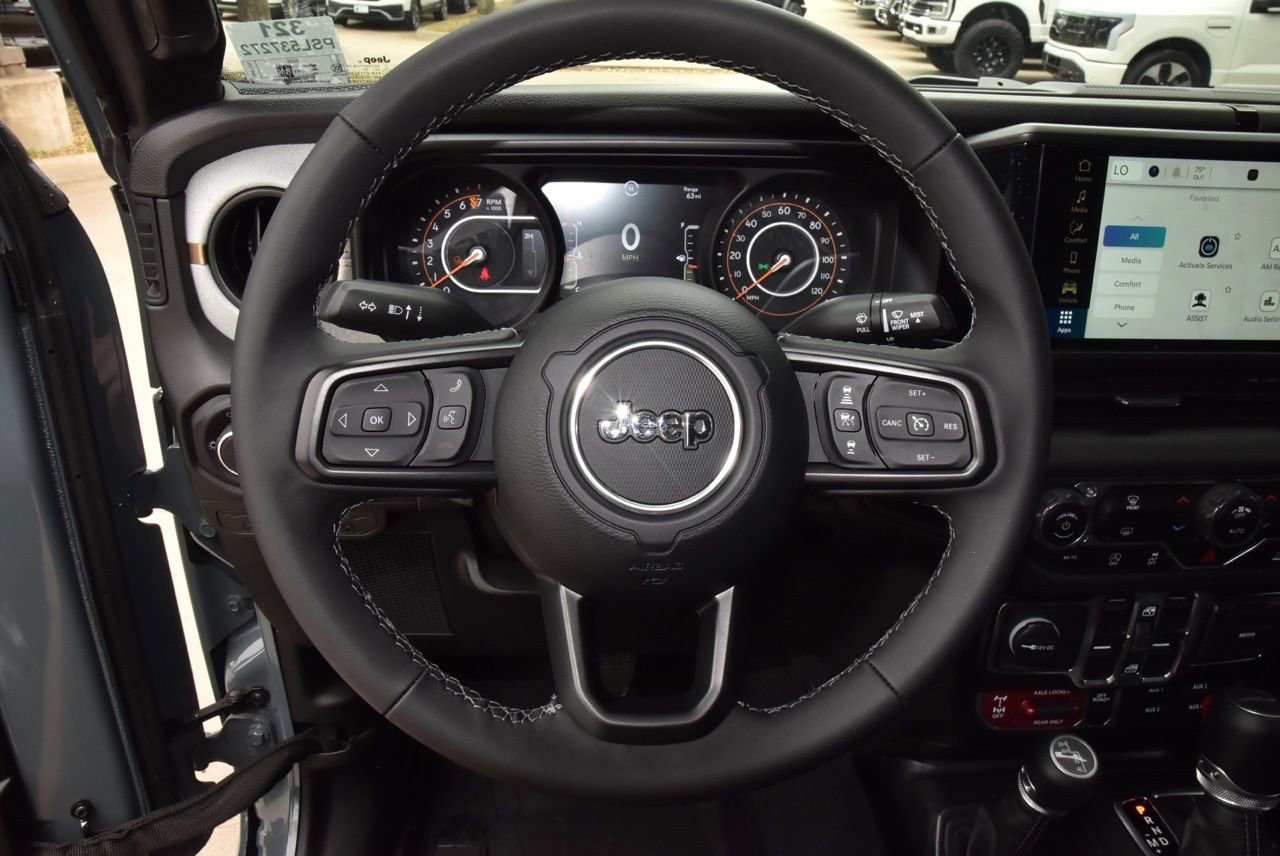 Used 2025 Jeep Gladiator Willys image 23