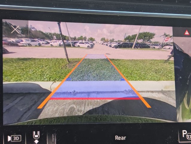 Used 2023 Audi SQ8 Prestige image 6