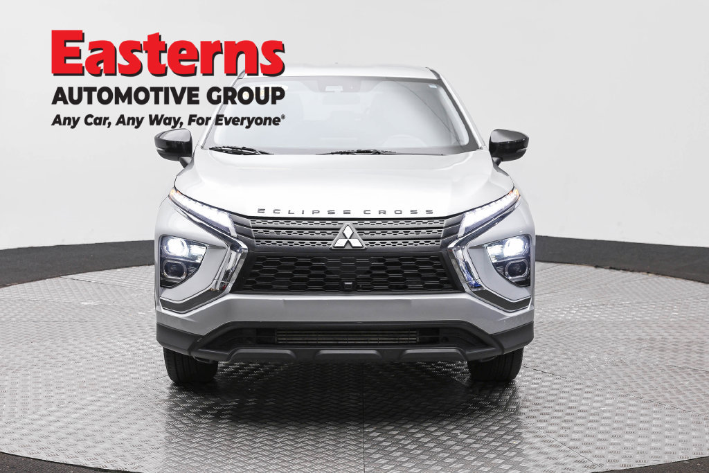 Used 2024 Mitsubishi Eclipse Cross LE AWD/4WD image 4