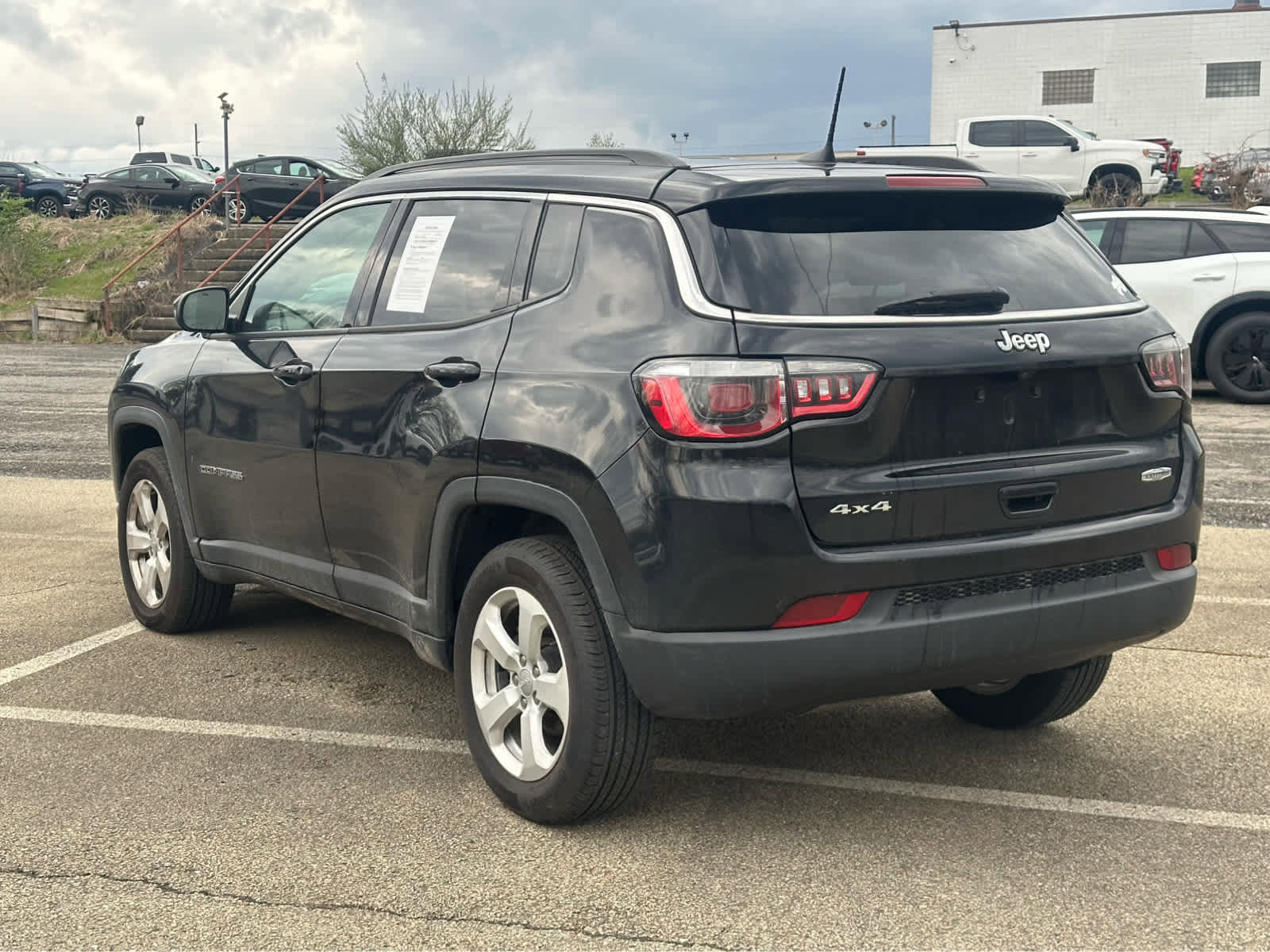 Used 2019 Jeep Compass Latitude w/ Cold Weather Group image 5