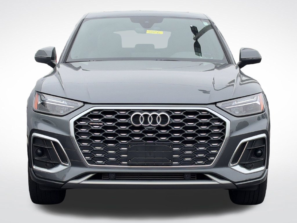 Used 2023 Audi Q5 2.0T Premium w/ Convenience Package AWD/4WD image 3