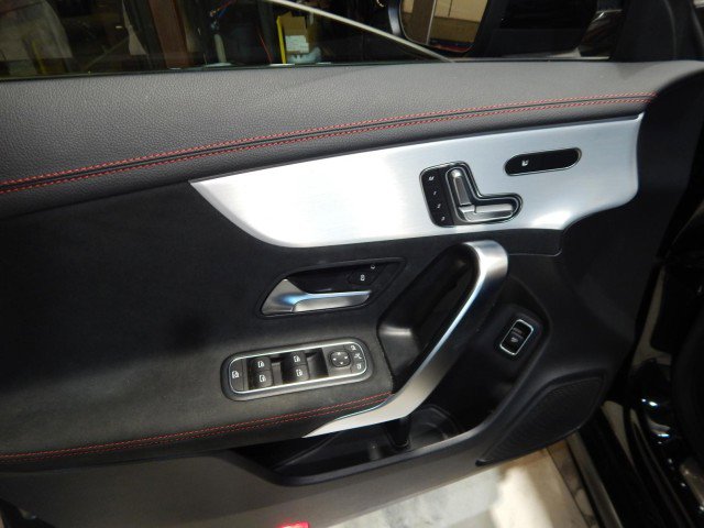 Used 2023 Mercedes-Benz CLA 250 4MATIC image 12