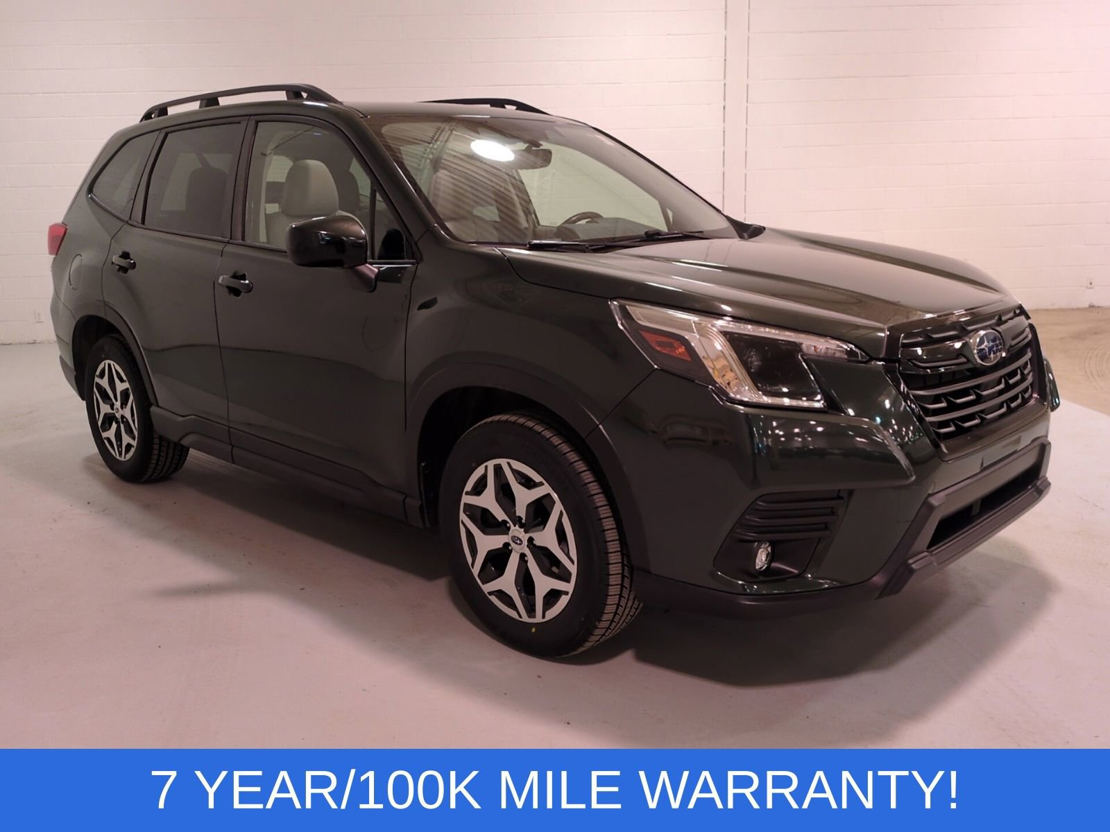 Certified 2024 Subaru Forester Premium AWD/4WD image 1