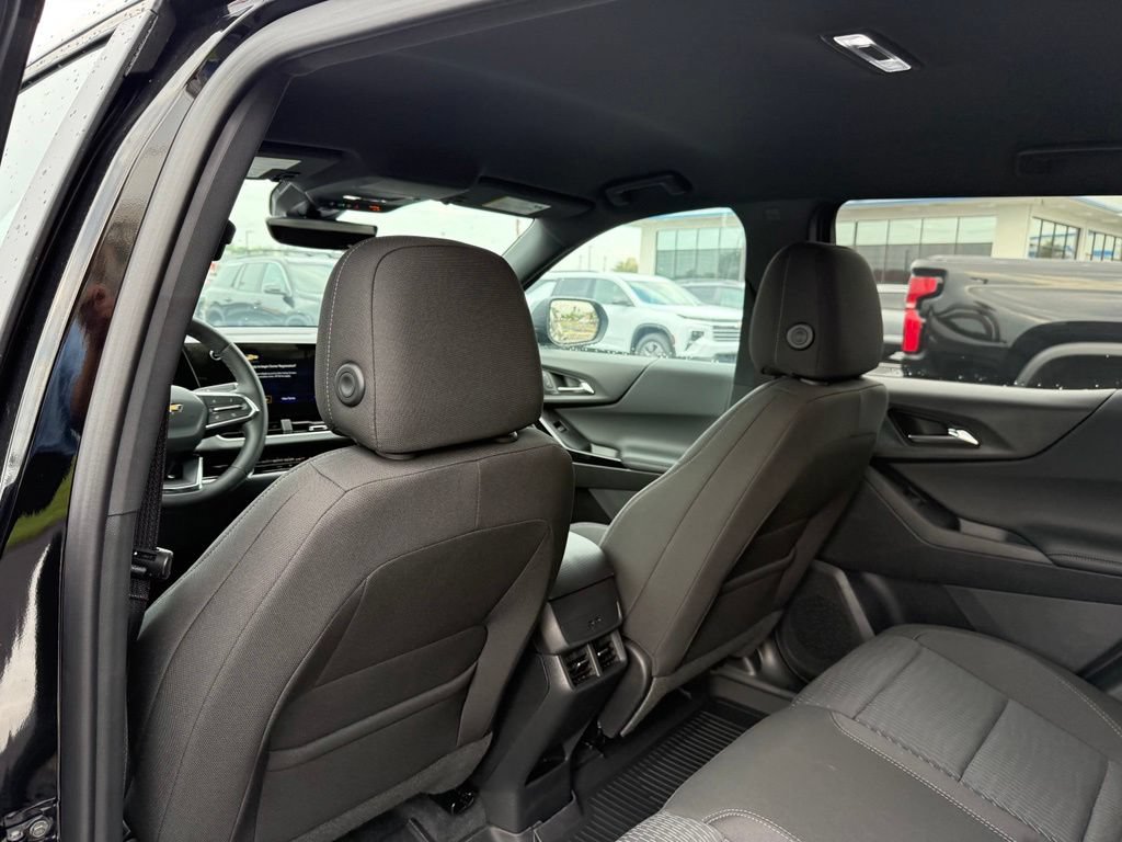 New 2027 Chevrolet Equinox LT w/ Safety and Technology Package AWD/4WD image 11