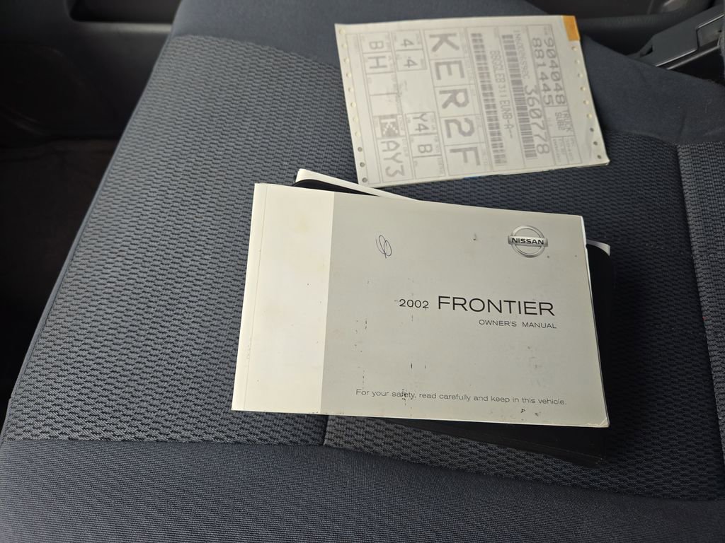 Used 2002 Nissan Frontier XE image 19