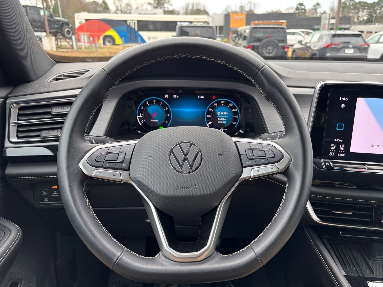 Used 2025 Volkswagen Atlas Cross Sport SE image 34