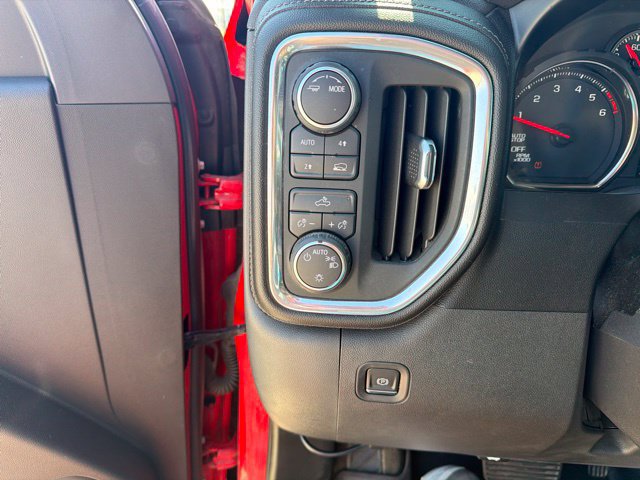 Used 2021 Chevrolet Silverado 1500 LT w/ Convenience Package II AWD/4WD image 15