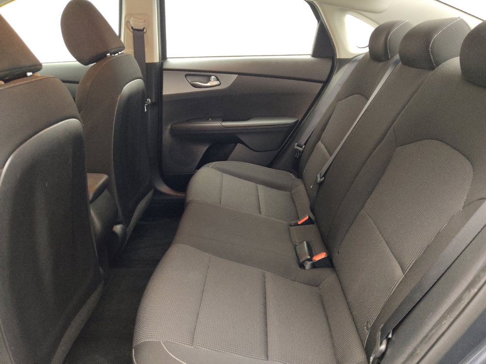 Used 2021 Kia Forte LXS FWD image 18