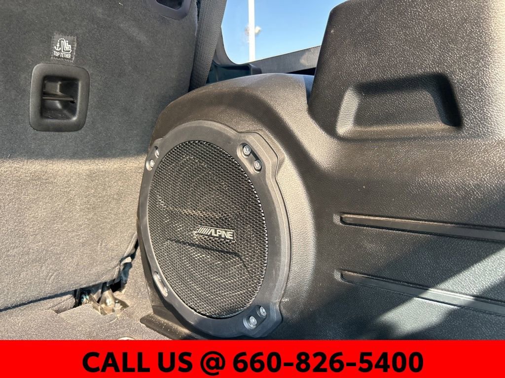 Used 2022 Jeep Wrangler Unlimited Rubicon w/ Cold Weather Group AWD/4WD image 11