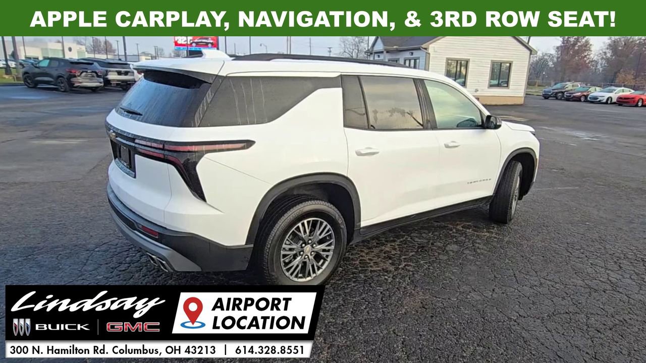 Used 2025 Chevrolet Traverse LT image 8