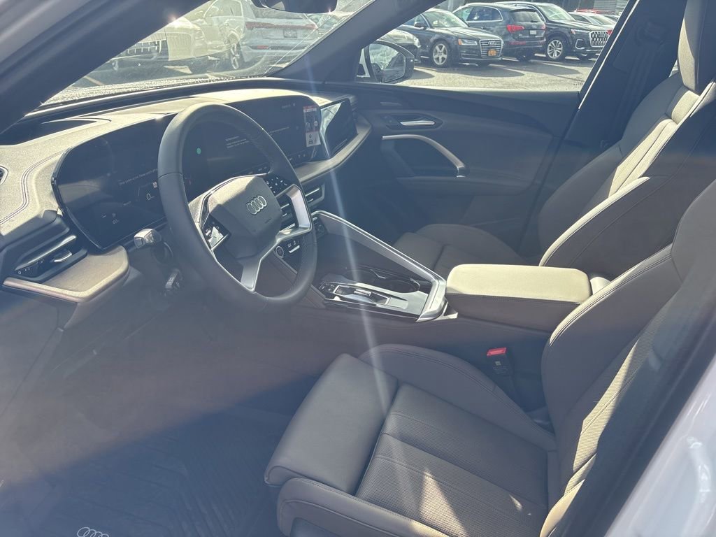 New 2025 Audi Q5 Premium Plus AWD/4WD image 9